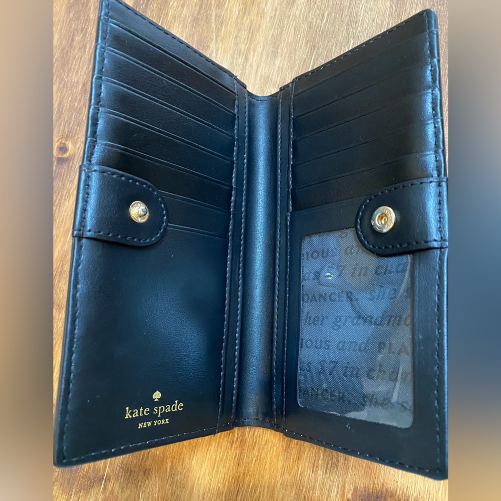 Kate Spade Wallet - Picture 6 of 6